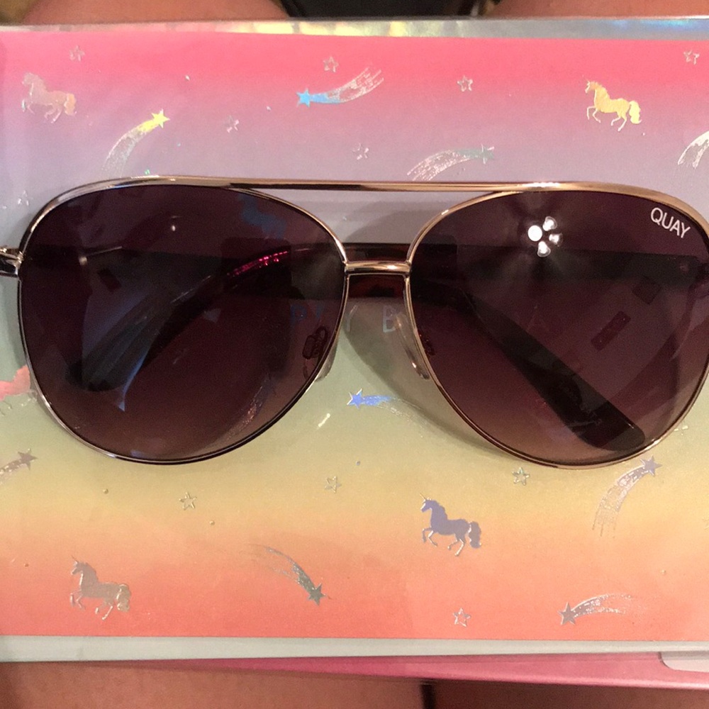 Quay Sunglasses Macaw